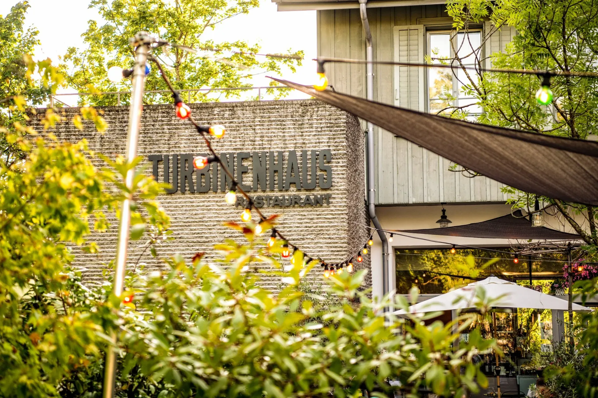 Am Wasser: Wo das Turbinenhaus den Genuss in Gang setzt