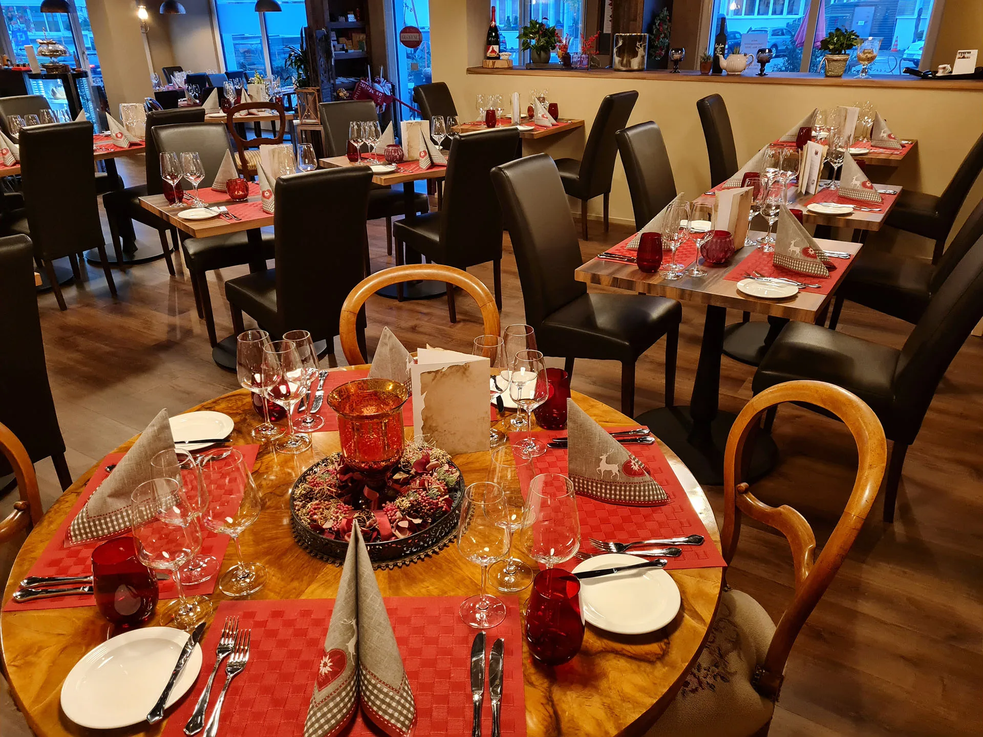 Wiener Gastlichkeit am Ägerisee: Die Vienna-Lounge in Unterägeri