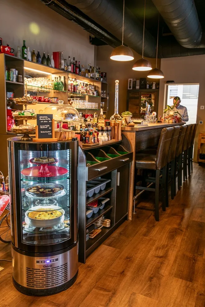 Wiener Gastlichkeit am Ägerisee: Die Vienna-Lounge in Unterägeri