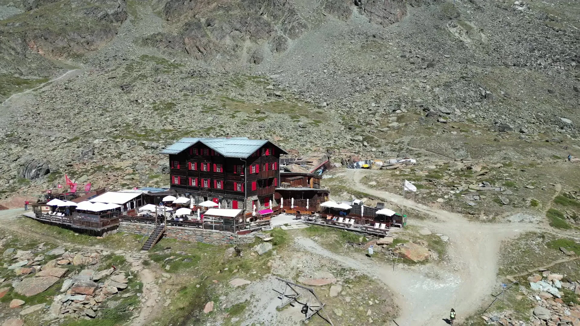 Wo die Gipfel näher rücken: Das Bergrestaurant Fluhalp über Zermatt