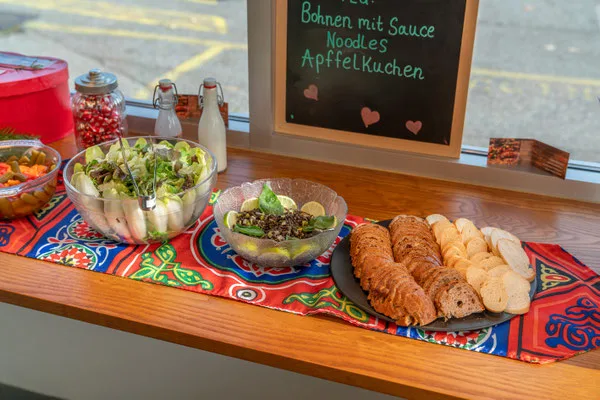 Im Herzen von Basel: Ein Restaurant, das gegen das Fremd-Sein kocht