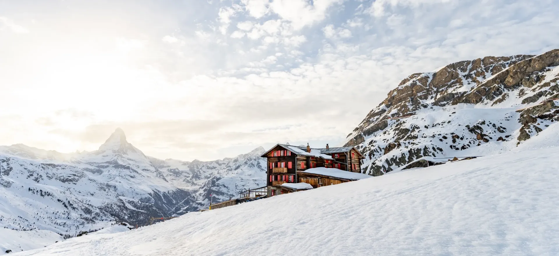 Wo die Gipfel näher rücken: Das Bergrestaurant Fluhalp über Zermatt
