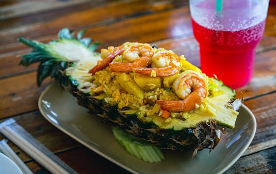 Ein kunstvoll angerichtetes Gourmet-Gericht in einem modernen Schweizer Restaurant, das kulinarische Innovation und handwerkliche Perfektion zeigt.